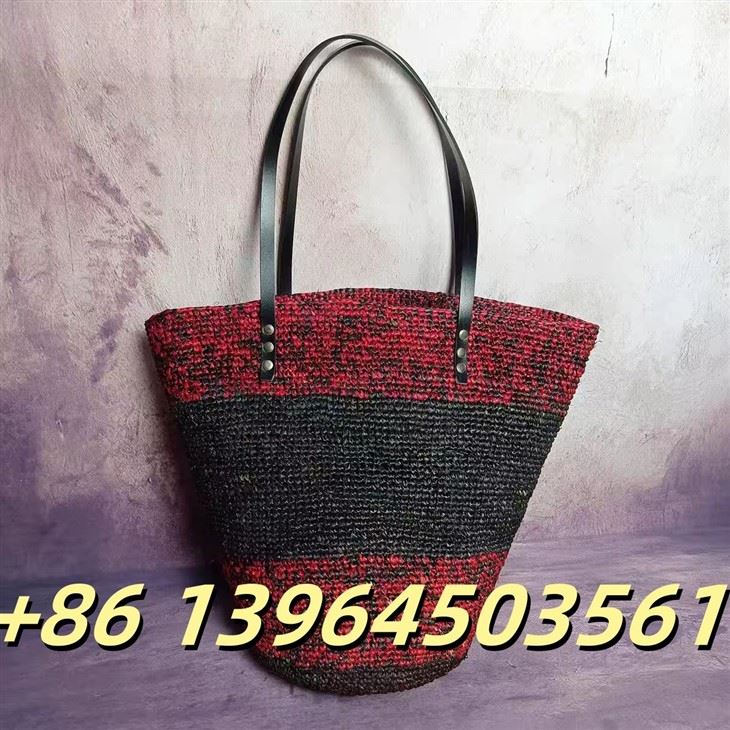 Raffia plecu pludmales vasaras soma