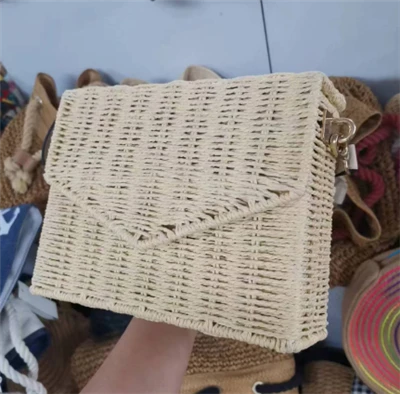 Dabīga rotangpalmas sieviešu pludmales soma